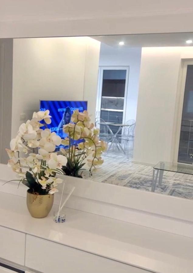 Durres Currila Modern Luxury Stunning Beach Views 외부 사진